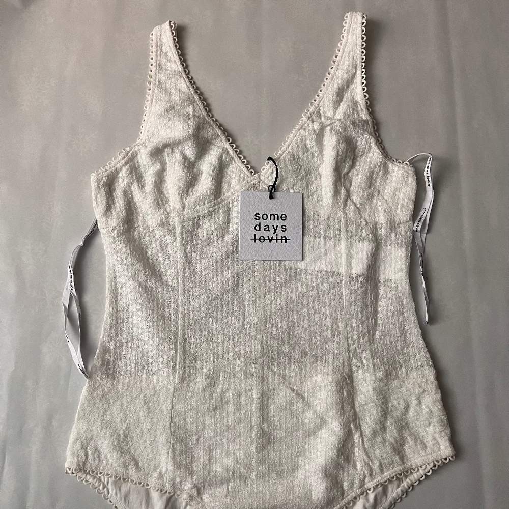 Somedays Lovin Lenfant-Lace Bodysuit white size s